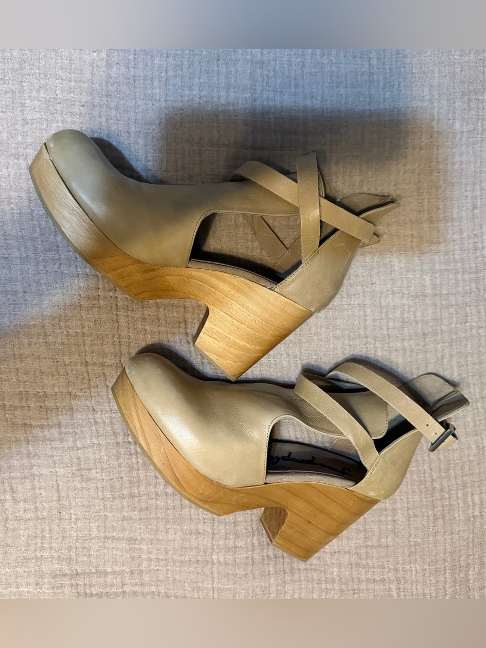 FREE PEOPLE Cedar Leather Platform Clogs, Size 8 women’s BOHO - Picture 3 of 10